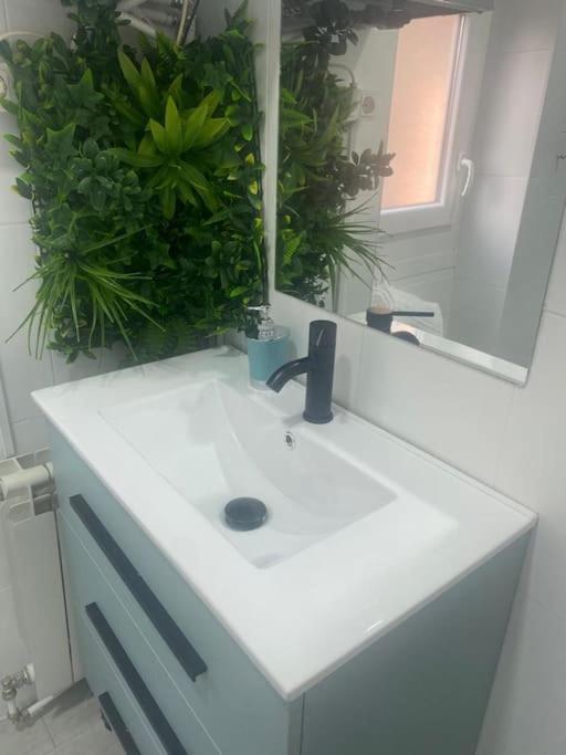 Apartamento En Toledo Ideal Para Visitas A Puy Du Fou 外观 照片