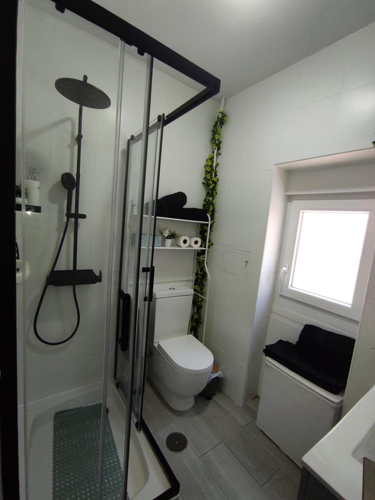 Apartamento En Toledo Ideal Para Visitas A Puy Du Fou 外观 照片