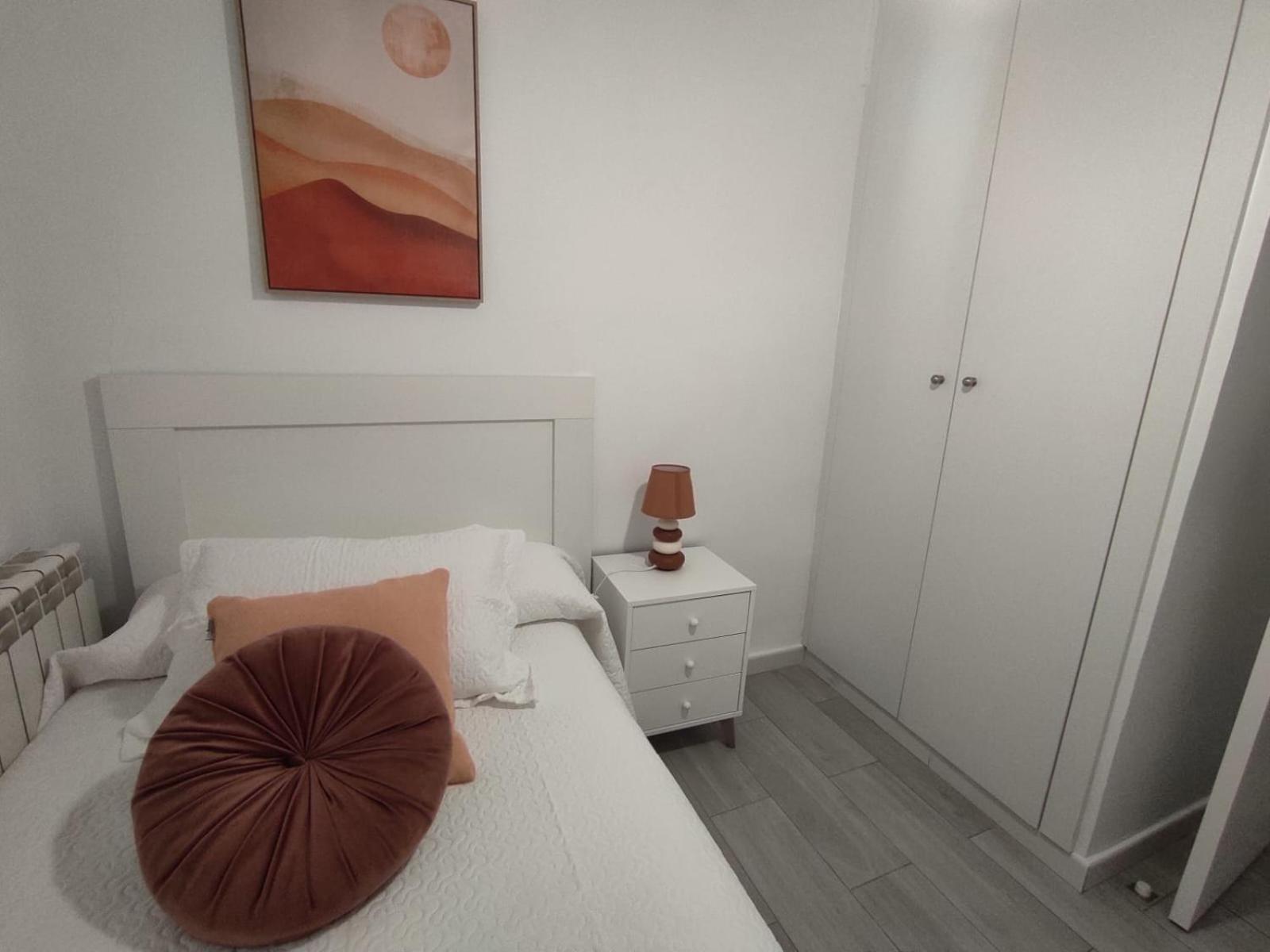 Apartamento En Toledo Ideal Para Visitas A Puy Du Fou 外观 照片